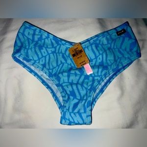 Pink Victoria’s Secret